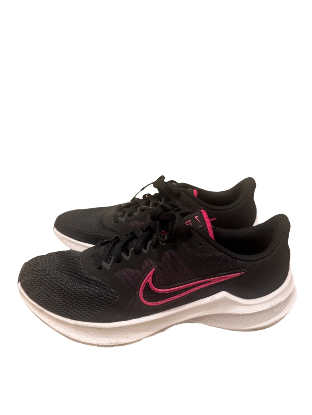 Nike Black and Hot Pink Women's Athletic Downshifter 11 Running Shoes - Picture 4 of 10